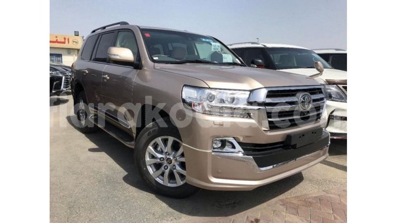 Big with watermark toyota land cruiser diana import dubai 5071