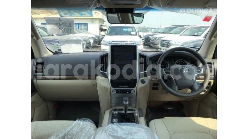 Big with watermark toyota land cruiser diana import dubai 5071