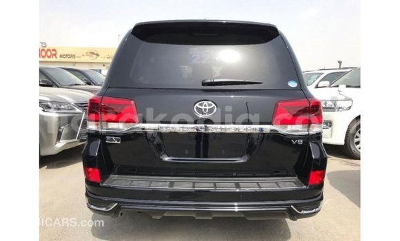 Acheter Import Voiture Toyota Land Cruiser Noir à Import - Dubai, Diana Acheter Import Voiture Toyota Land Cruiser Noir à Import - Dubai, Diana