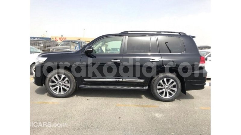 Big with watermark toyota land cruiser diana import dubai 5072