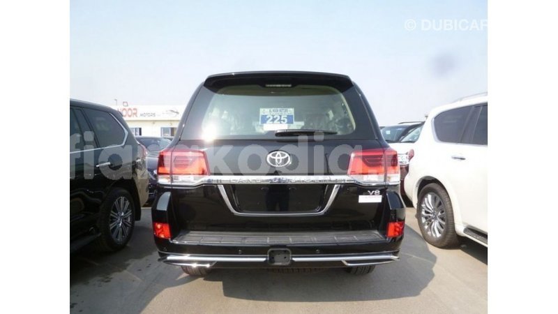 Big with watermark toyota land cruiser diana import dubai 5087