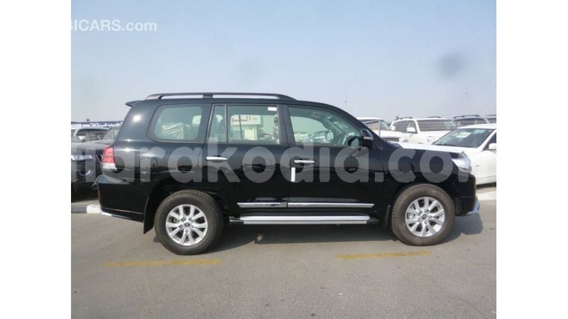 Big with watermark toyota land cruiser diana import dubai 5087