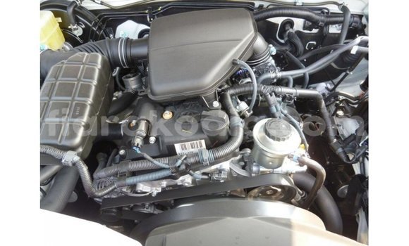 Acheter Import Voiture Toyota Prado Blanc à Import - Dubai, Diana Acheter Import Voiture Toyota Prado Blanc à Import - Dubai, Diana