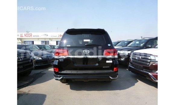 Acheter Import Voiture Toyota Land Cruiser Noir à Import - Dubai, Diana Acheter Import Voiture Toyota Land Cruiser Noir à Import - Dubai, Diana