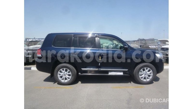 Big with watermark toyota land cruiser diana import dubai 5097