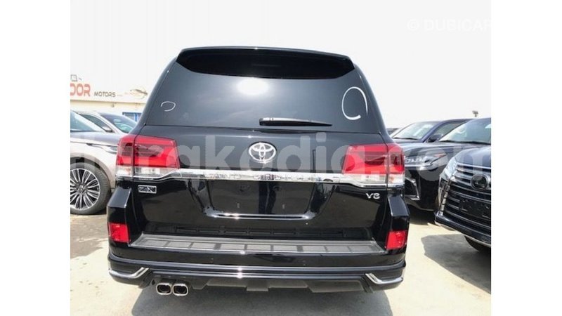 Big with watermark toyota land cruiser diana import dubai 5105