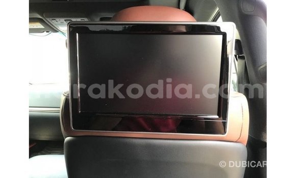 Acheter Import Voiture Toyota Land Cruiser Noir à Import - Dubai, Diana Acheter Import Voiture Toyota Land Cruiser Noir à Import - Dubai, Diana