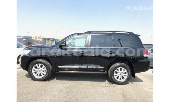 Acheter Import Voiture Toyota Land Cruiser Noir à Import - Dubai, Diana Acheter Import Voiture Toyota Land Cruiser Noir à Import - Dubai, Diana