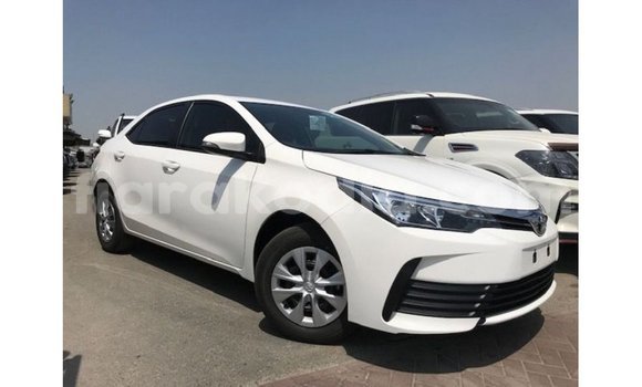 Acheter Import Voiture Toyota Corolla Blanc à Import - Dubai, Diana Acheter Import Voiture Toyota Corolla Blanc à Import - Dubai, Diana