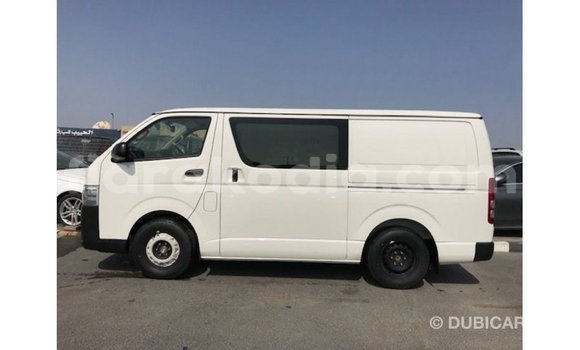 Acheter Import Voiture Toyota Hiace Blanc à Import - Dubai, Diana Acheter Import Voiture Toyota Hiace Blanc à Import - Dubai, Diana