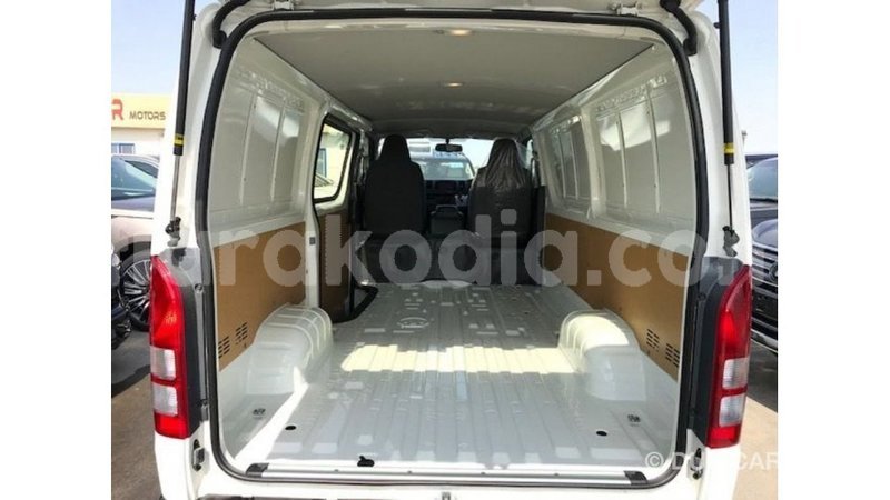 Big with watermark toyota hiace diana import dubai 5111