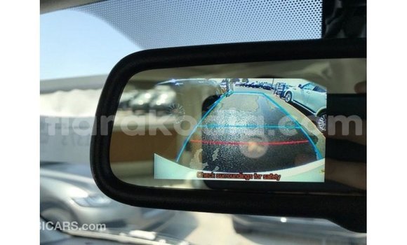 Acheter Import Voiture Toyota Hiace Blanc à Import - Dubai, Diana Acheter Import Voiture Toyota Hiace Blanc à Import - Dubai, Diana