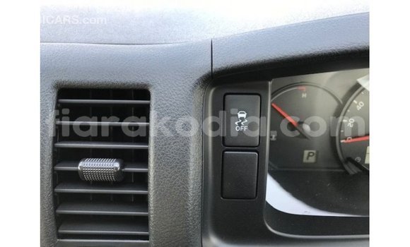 Acheter Import Voiture Toyota Hiace Blanc à Import - Dubai, Diana Acheter Import Voiture Toyota Hiace Blanc à Import - Dubai, Diana