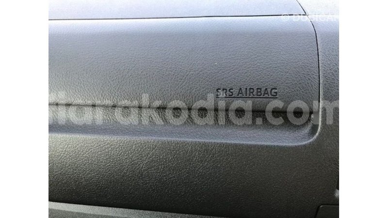 Big with watermark toyota hiace diana import dubai 5111