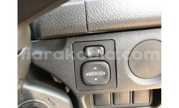 Acheter Import Voiture Toyota Hiace Blanc à Import - Dubai, Diana Acheter Import Voiture Toyota Hiace Blanc à Import - Dubai, Diana