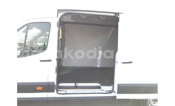 Acheter Import Voiture Ford Club Wagon Blanc à Import - Dubai, Diana Acheter Import Voiture Ford Club Wagon Blanc à Import - Dubai, Diana