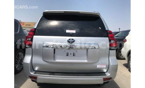 Acheter Import Voiture Toyota Prado Autre à Import - Dubai, Diana Acheter Import Voiture Toyota Prado Autre à Import - Dubai, Diana