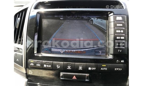 Acheter Import Voiture Toyota Land Cruiser Blanc à Import - Dubai, Diana Acheter Import Voiture Toyota Land Cruiser Blanc à Import - Dubai, Diana