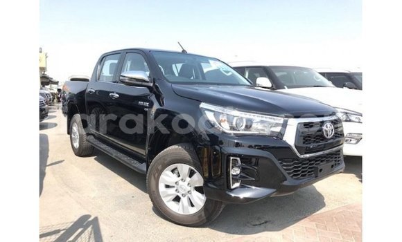 Acheter Import Voiture Toyota Hilux Noir à Import - Dubai, Diana Acheter Import Voiture Toyota Hilux Noir à Import - Dubai, Diana
