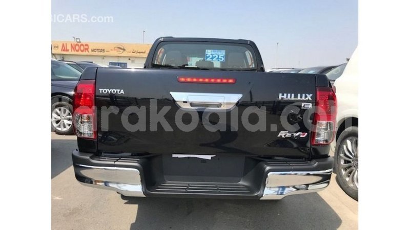 Big with watermark toyota hilux diana import dubai 5120