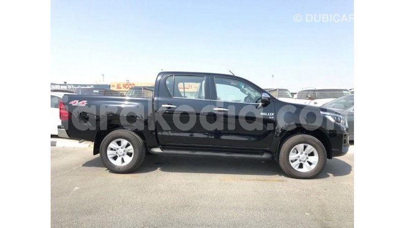 Big with watermark toyota hilux diana import dubai 5120