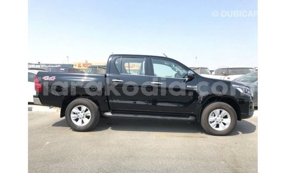Acheter Import Voiture Toyota Hilux Noir à Import - Dubai, Diana Acheter Import Voiture Toyota Hilux Noir à Import - Dubai, Diana