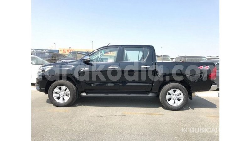 Big with watermark toyota hilux diana import dubai 5120