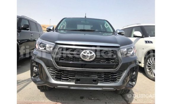 Acheter Import Voiture Toyota Hilux Noir à Import - Dubai, Diana Acheter Import Voiture Toyota Hilux Noir à Import - Dubai, Diana