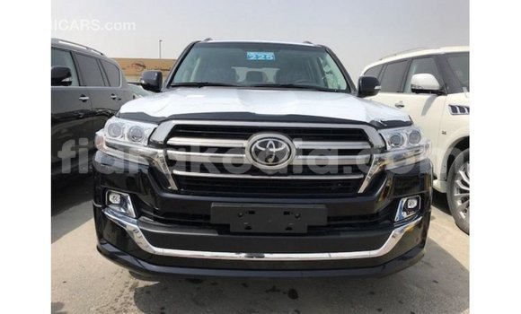 Acheter Import Voiture Toyota Land Cruiser Noir à Import - Dubai, Diana Acheter Import Voiture Toyota Land Cruiser Noir à Import - Dubai, Diana