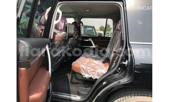 Acheter Import Voiture Toyota Land Cruiser Noir à Import - Dubai, Diana Acheter Import Voiture Toyota Land Cruiser Noir à Import - Dubai, Diana