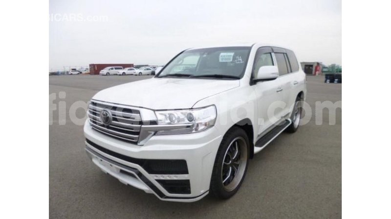 Big with watermark toyota land cruiser diana import dubai 5126