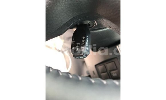 Acheter Import Voiture Toyota Land Cruiser Noir à Import - Dubai, Diana Acheter Import Voiture Toyota Land Cruiser Noir à Import - Dubai, Diana