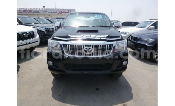 Acheter Import Voiture Toyota Hilux Noir à Import - Dubai, Diana Acheter Import Voiture Toyota Hilux Noir à Import - Dubai, Diana