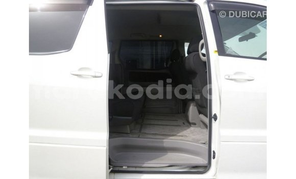 Acheter Import Voiture Toyota Alphard Blanc à Import - Dubai, Diana Acheter Import Voiture Toyota Alphard Blanc à Import - Dubai, Diana