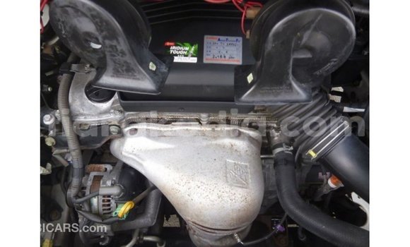 Acheter Import Voiture Toyota Alphard Blanc à Import - Dubai, Diana Acheter Import Voiture Toyota Alphard Blanc à Import - Dubai, Diana