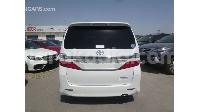 Big with watermark toyota vellfire diana import dubai 5134