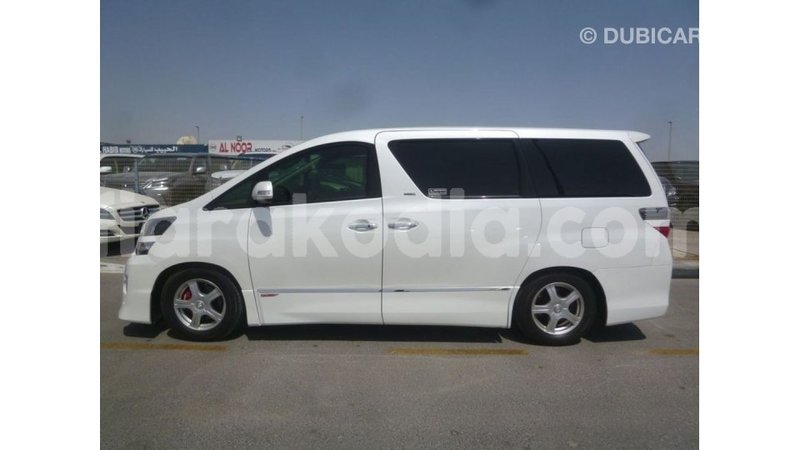 Big with watermark toyota vellfire diana import dubai 5134