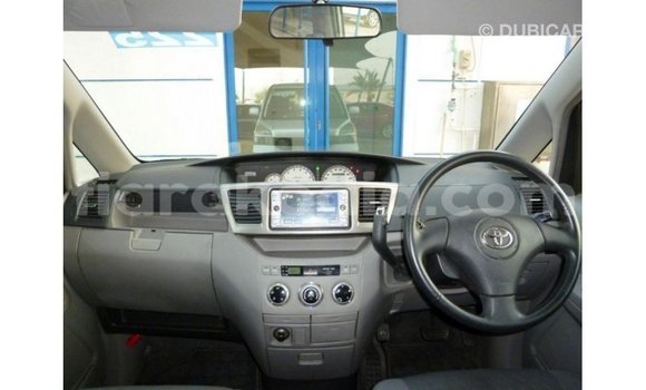 Acheter Import Voiture Toyota Voxy Autre à Import - Dubai, Diana Acheter Import Voiture Toyota Voxy Autre à Import - Dubai, Diana