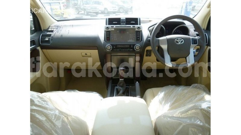 Big with watermark toyota prado diana import dubai 5137