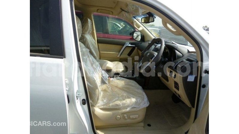 Big with watermark toyota prado diana import dubai 5137