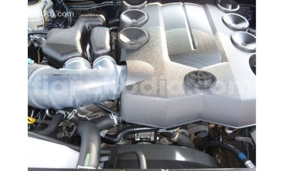 Acheter Import Voiture Toyota Prado Bleu à Import - Dubai, Diana Acheter Import Voiture Toyota Prado Bleu à Import - Dubai, Diana