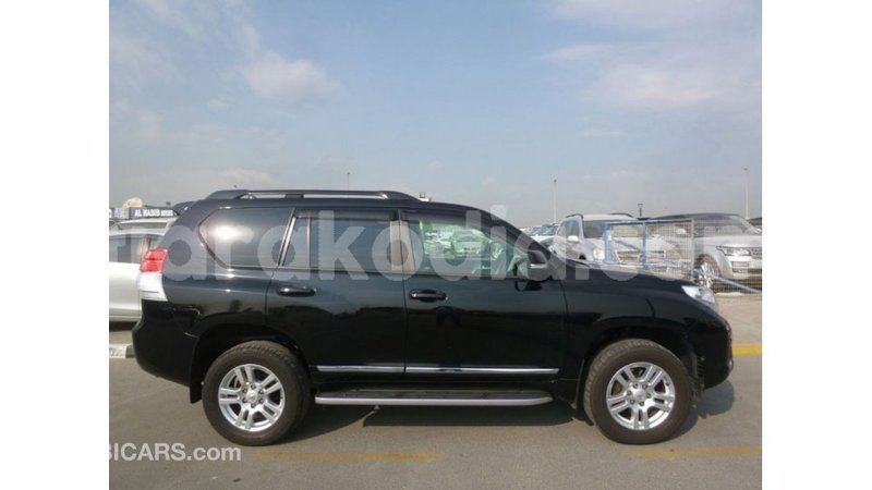 Big with watermark toyota prado diana import dubai 5143