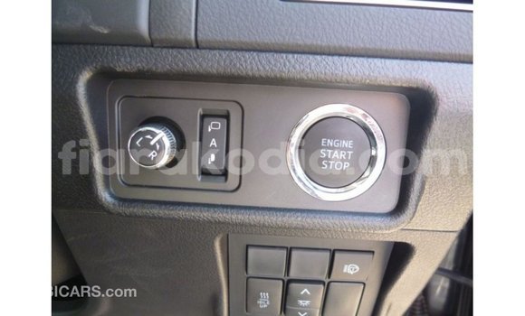 Acheter Import Voiture Toyota Prado Autre à Import - Dubai, Diana Acheter Import Voiture Toyota Prado Autre à Import - Dubai, Diana
