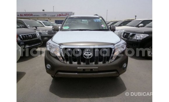 Acheter Import Voiture Toyota Prado Marron à Import - Dubai, Diana Acheter Import Voiture Toyota Prado Marron à Import - Dubai, Diana