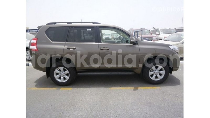 Big with watermark toyota prado diana import dubai 5155