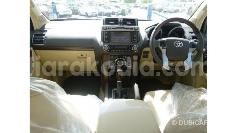 Big with watermark toyota prado diana import dubai 5156