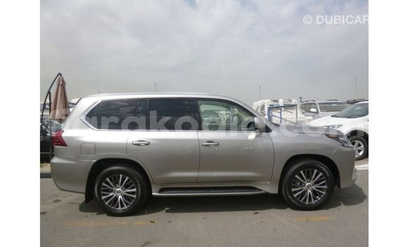 Acheter Import Voiture Lexus LX Autre à Import - Dubai, Diana Acheter Import Voiture Lexus LX Autre à Import - Dubai, Diana