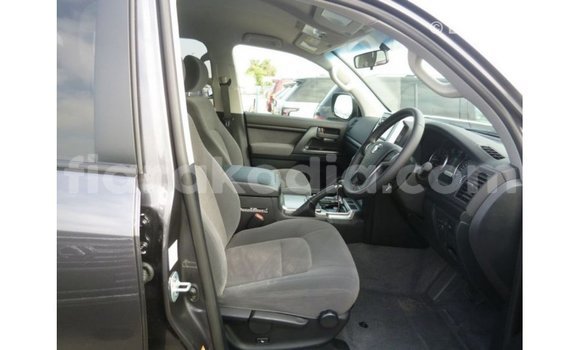 Acheter Import Voiture Toyota Land Cruiser Autre à Import - Dubai, Diana Acheter Import Voiture Toyota Land Cruiser Autre à Import - Dubai, Diana