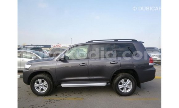 Acheter Import Voiture Toyota Land Cruiser Autre à Import - Dubai, Diana Acheter Import Voiture Toyota Land Cruiser Autre à Import - Dubai, Diana