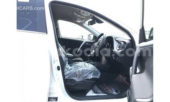 Acheter Import Utilitaire Toyota HiAce Blanc à Import - Dubai, Diana Acheter Import Utilitaire Toyota HiAce Blanc à Import - Dubai, Diana